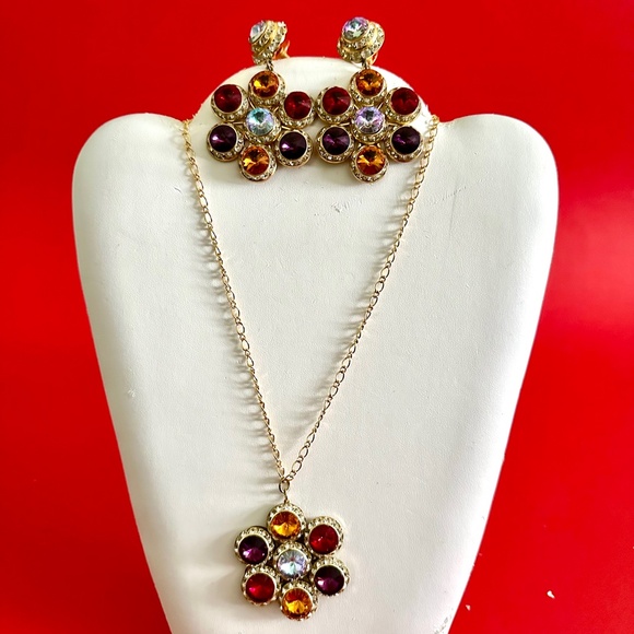 Colourful Rhinestone Pendant with chain and matching earrings - Picture 2 of 8
